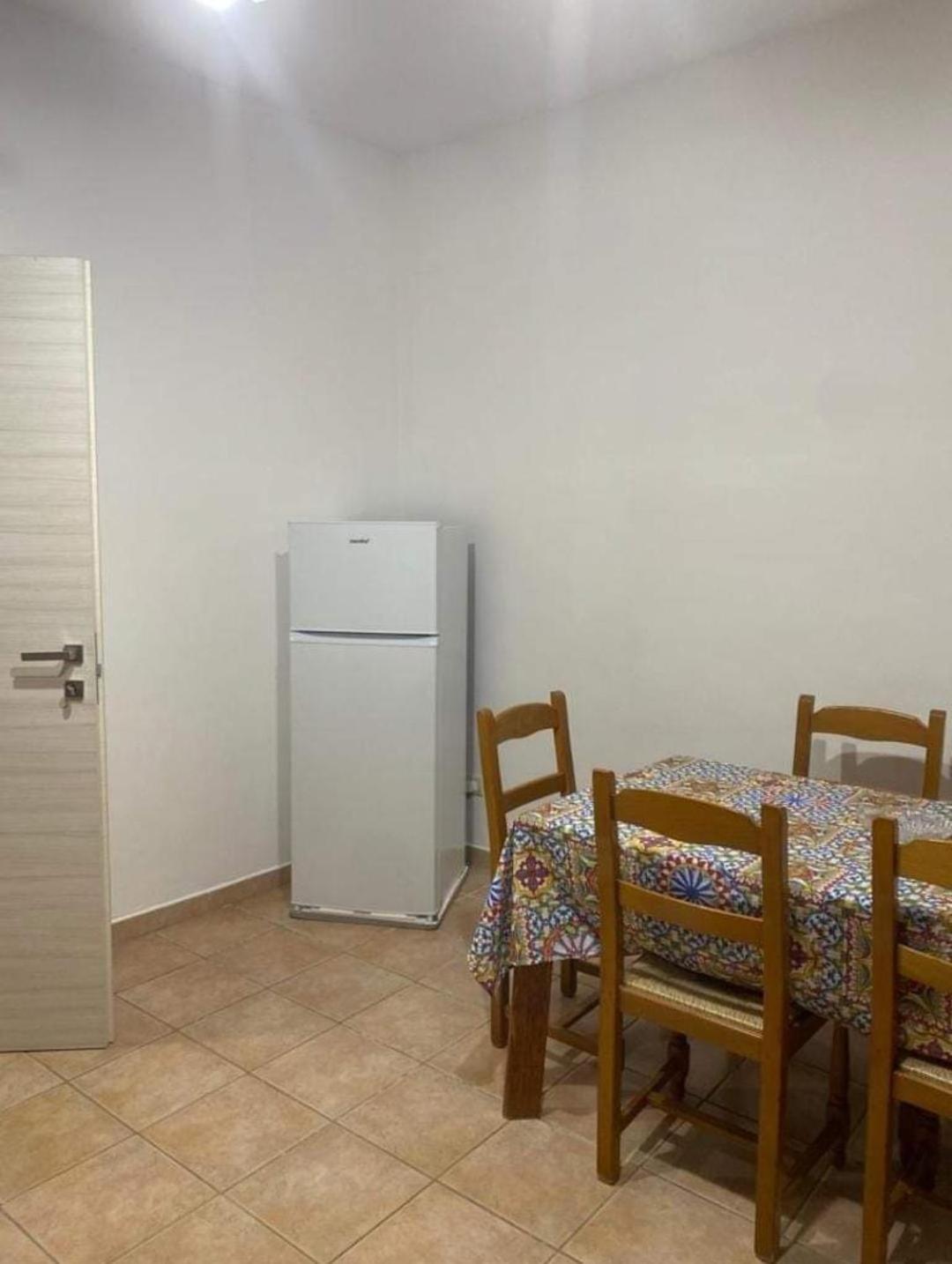 Casa Vacanze Paola ปอร์โต เอมเปโดเกล ภายนอก รูปภาพ